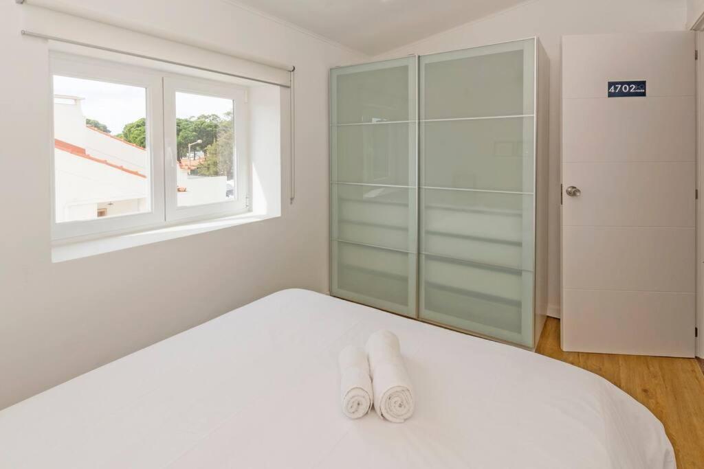 Apartment Near The Beach With Big Terrace Setúbal Esterno foto