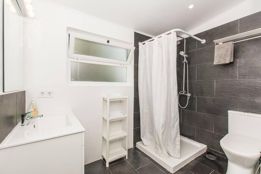 Apartment Near The Beach With Big Terrace Setúbal Esterno foto