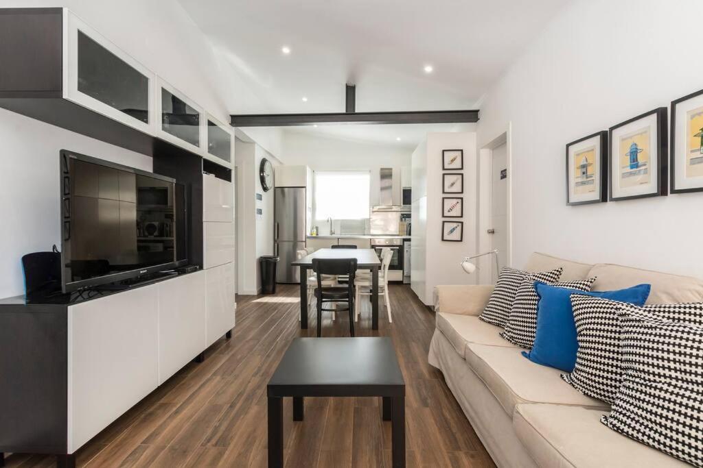 Apartment Near The Beach With Big Terrace Setúbal Esterno foto