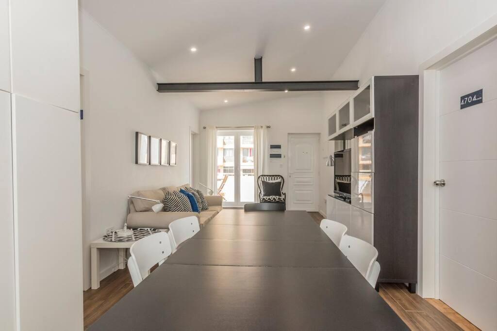 Apartment Near The Beach With Big Terrace Setúbal Esterno foto